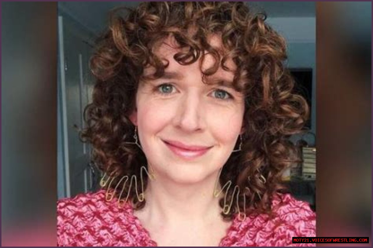 5 Interesting Facts About Kinley Mochrie, She Is Colin Mochrie And Debra McGrath’s Daughter