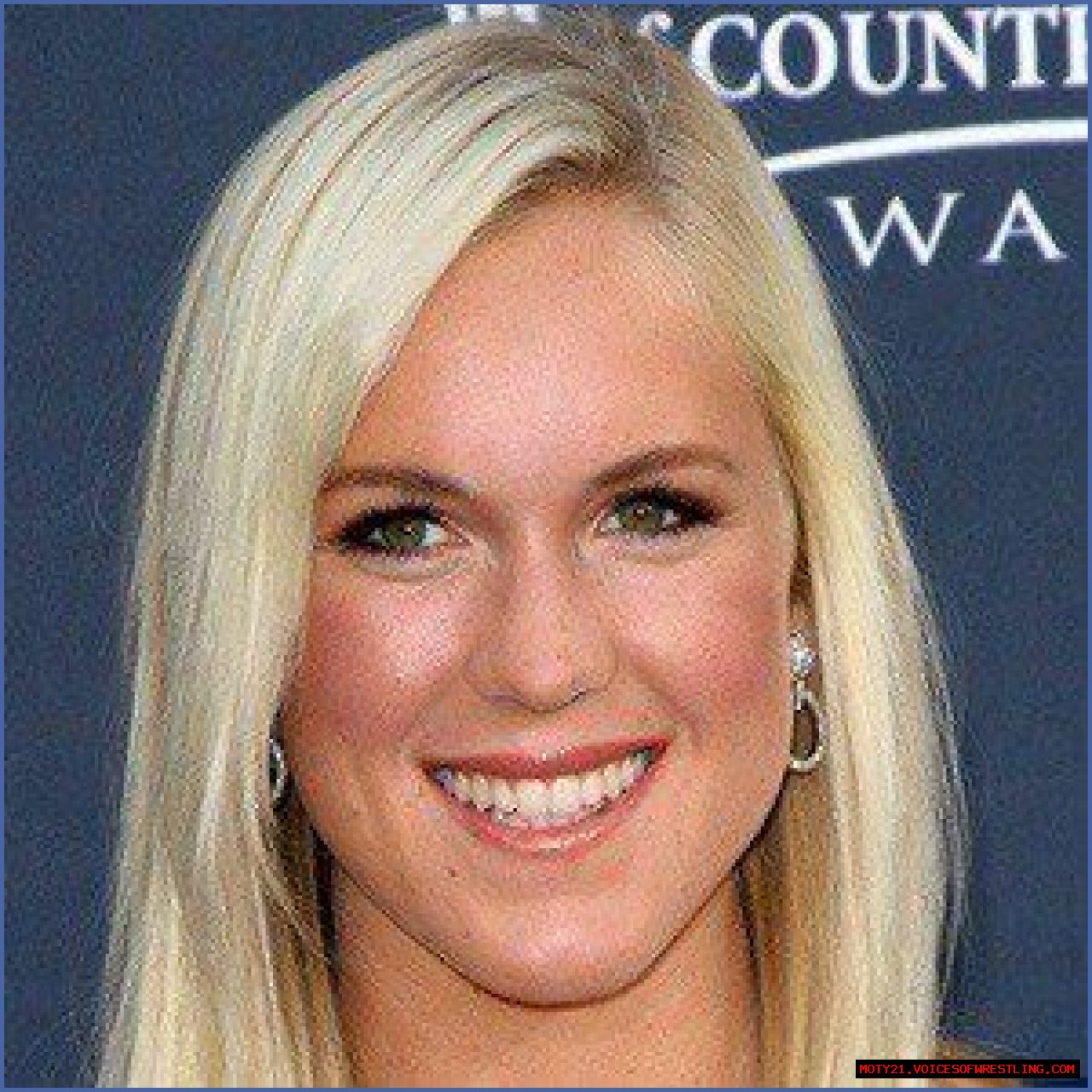 Bethany Hamilton (Surfer) - Age, Birthday, Bio, Facts, Family, Net Worth, Height & More