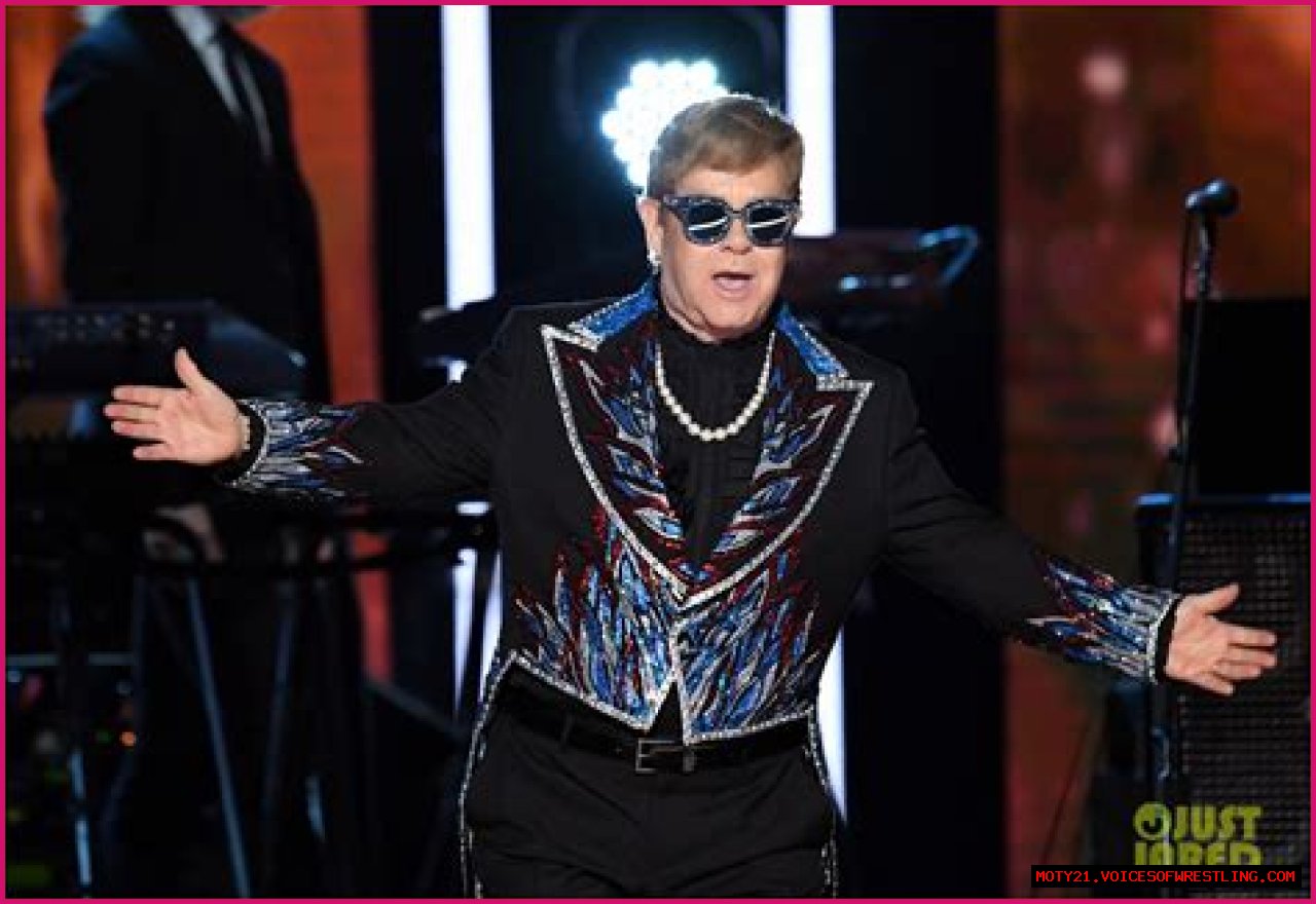 Elton John Net Worth – How Much is John Worth?