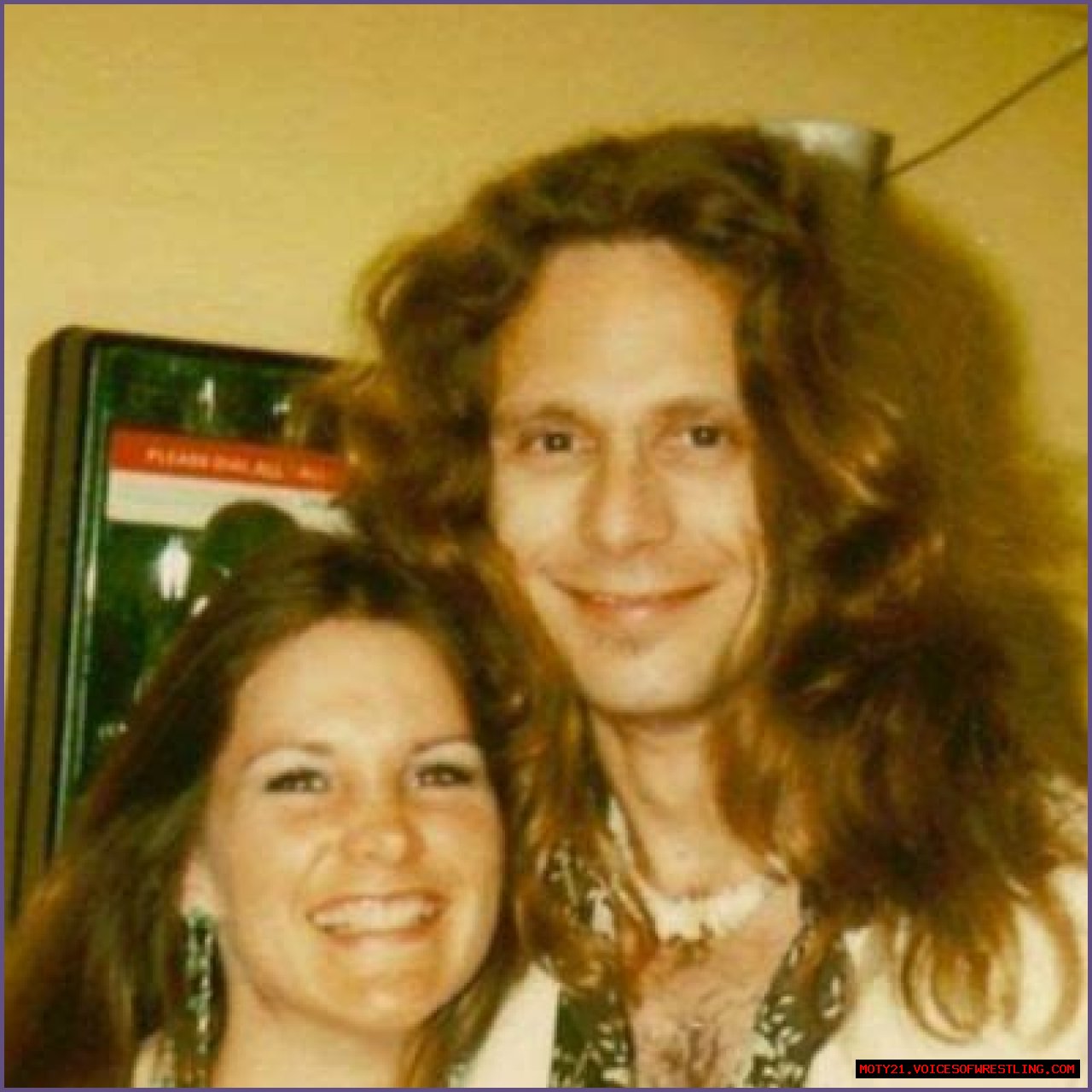 Leslie Hawkins – Singer | Wiki, Age, Height, Net Worth, Relationship, Ethnicity, Career
