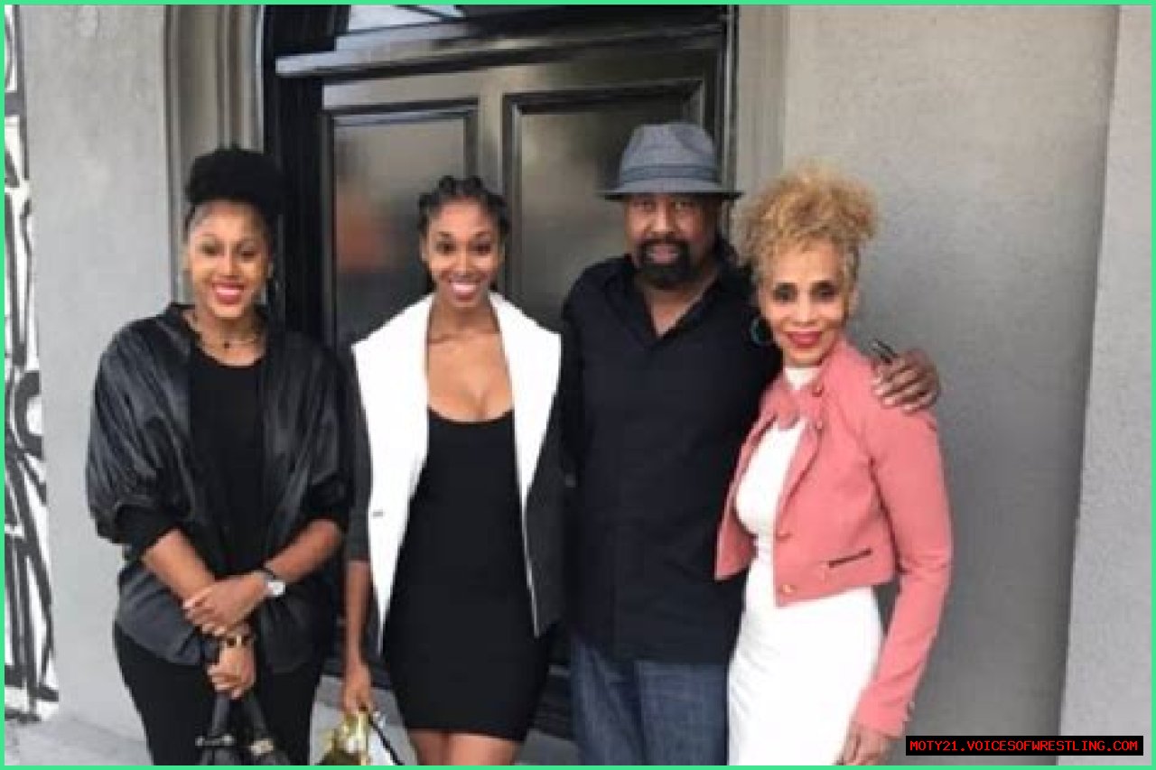 Meet Alexis Woodson – Photos Of Mike Woodson’s Daughter
