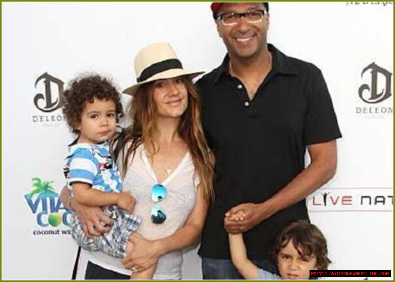 Tom Morello And His Wife, Denise Luiso, Make An Effort To Instill Important Values In Their Children
